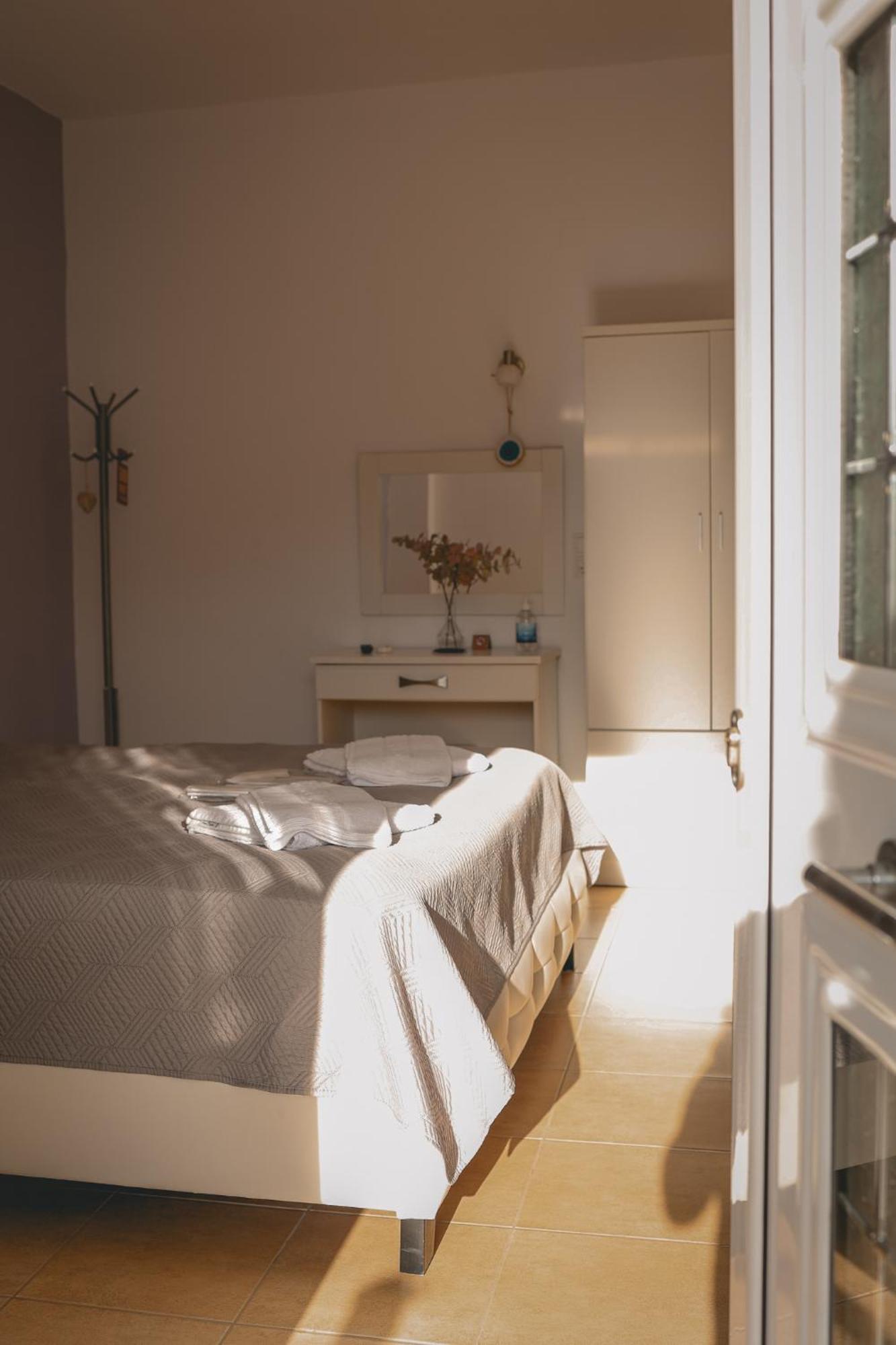 Tsanis Estate Aparthotel Parga Eksteriør bilde
